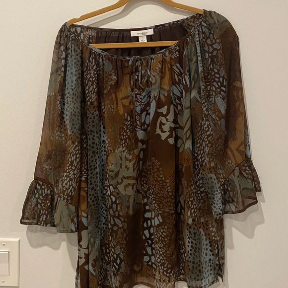 Dressbarn 1x Women’s pattern Blouse! - Picture 2 of 4